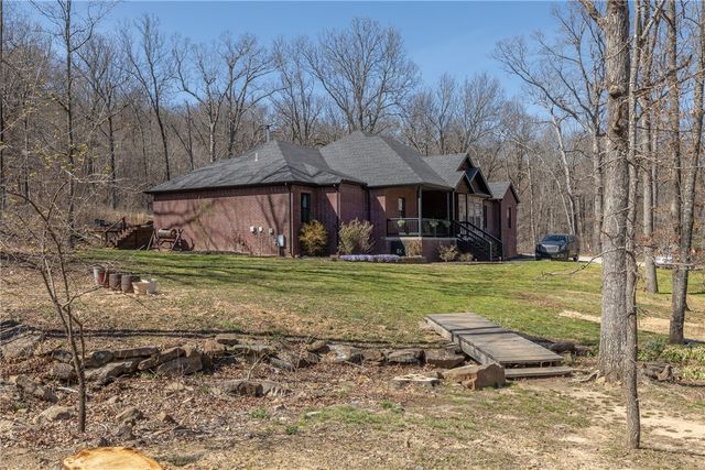 212 Madison 7308, Huntsville, AR 72740