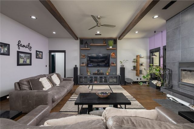 212 Madison 7308, Huntsville, AR 72740