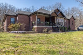212 Madison 7308, Huntsville, AR 72740