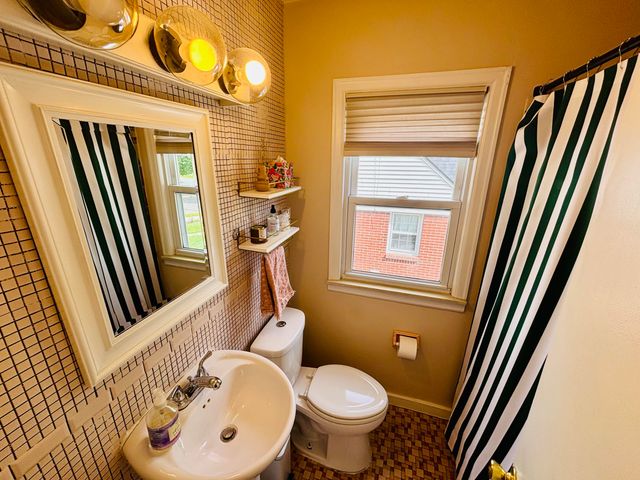 1411 Philadelphia Avenue SE, Grand Rapids, MI 49507