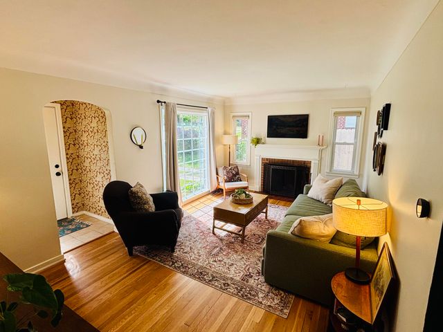 1411 Philadelphia Avenue SE, Grand Rapids, MI 49507