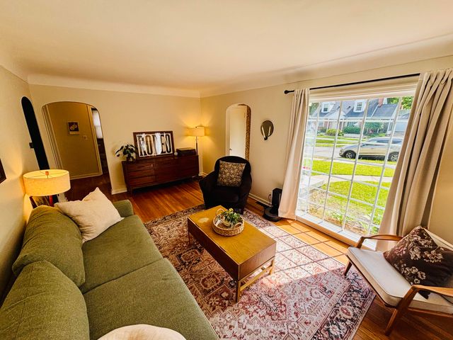 1411 Philadelphia Avenue SE, Grand Rapids, MI 49507