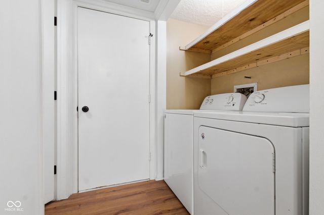 2627 Fox Valley Place, Indianapolis, IN 46268