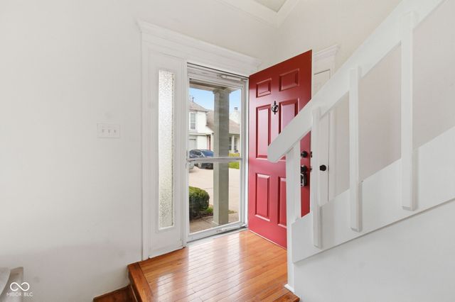 2627 Fox Valley Place, Indianapolis, IN 46268