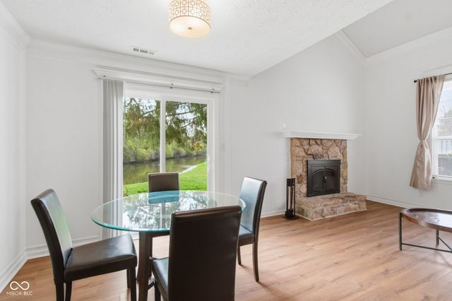 2627 Fox Valley Place, Indianapolis, IN 46268