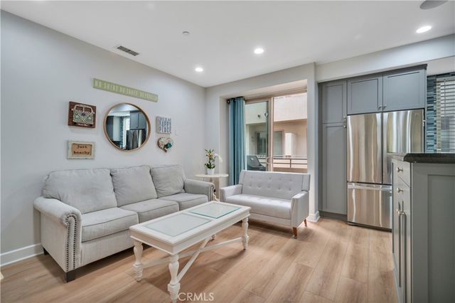 307 Kansas Street A, El Segundo, CA 90245