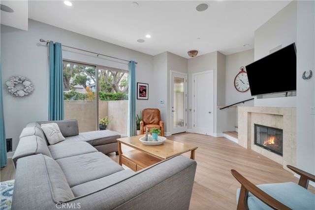 307 Kansas Street A, El Segundo, CA 90245