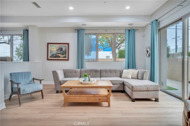 307 Kansas Street A, El Segundo, CA 90245