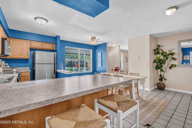 1052 PENMAN Road, Jacksonville Beach, FL 32250