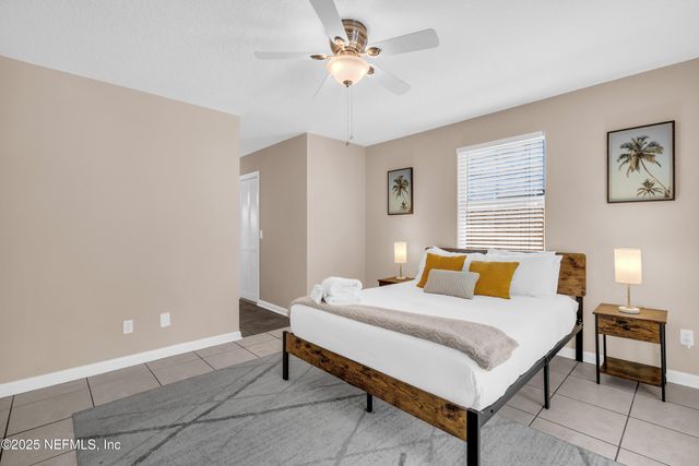 1052 PENMAN Road, Jacksonville Beach, FL 32250
