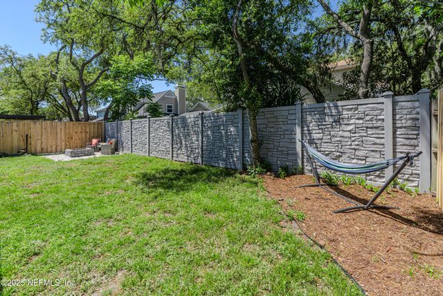 1052 PENMAN Road, Jacksonville Beach, FL 32250