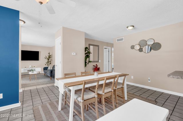 1052 PENMAN Road, Jacksonville Beach, FL 32250