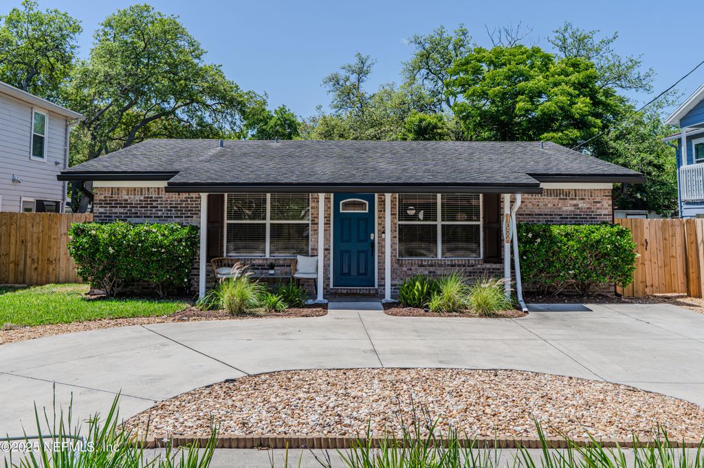 1052 PENMAN Road, Jacksonville Beach, FL 32250
