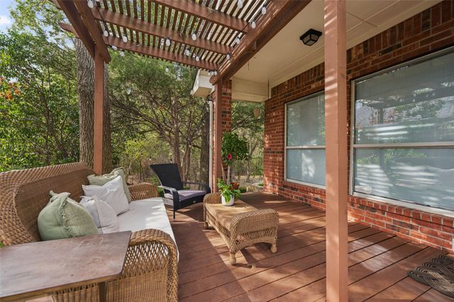 402 Brookside Drive, Lake Dallas, TX 75065