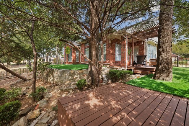402 Brookside Drive, Lake Dallas, TX 75065