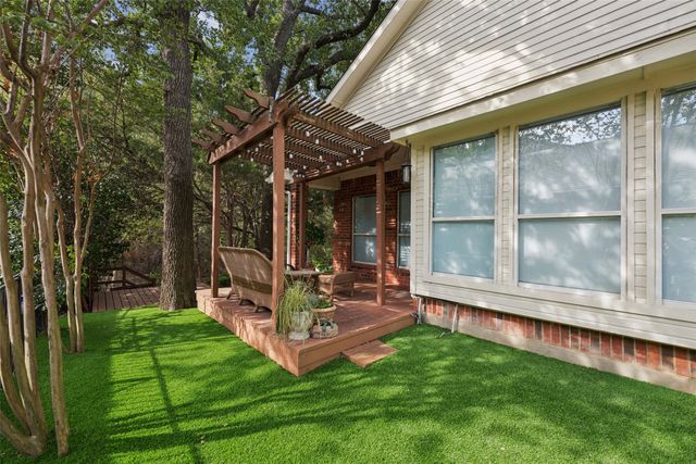 402 Brookside Drive, Lake Dallas, TX 75065