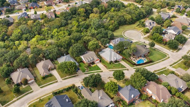 402 Brookside Drive, Lake Dallas, TX 75065