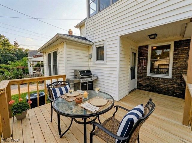 3270 Yorkshire Road, Cleveland Heights, OH 44118