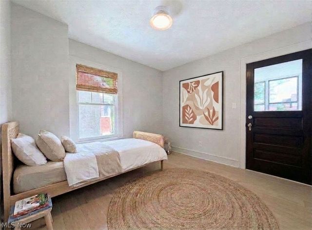 3270 Yorkshire Road, Cleveland Heights, OH 44118