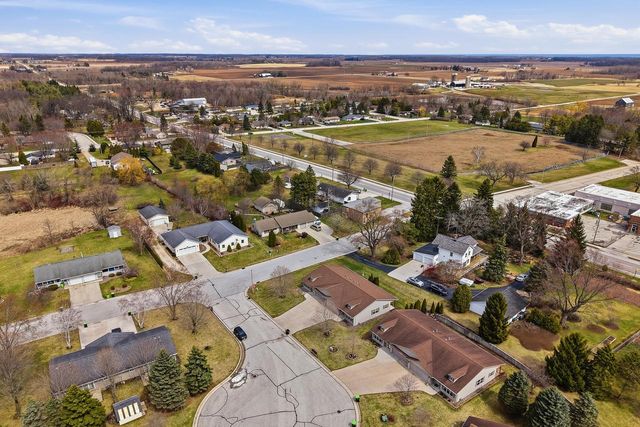 437 Kennedy COURT, Howards Grove, WI 53083