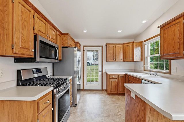 437 Kennedy COURT, Howards Grove, WI 53083