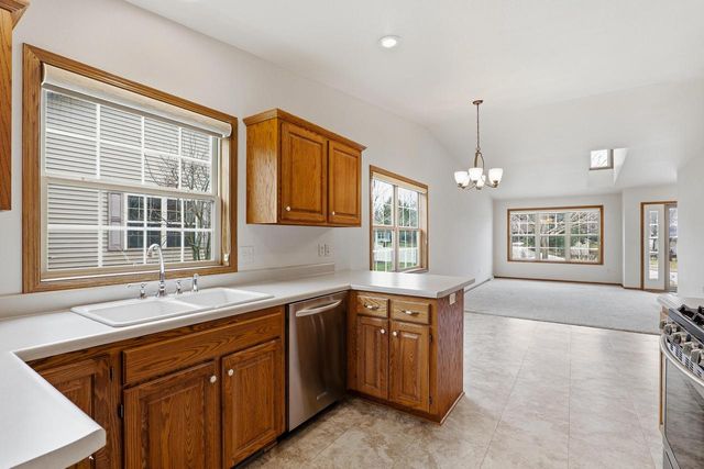 437 Kennedy COURT, Howards Grove, WI 53083