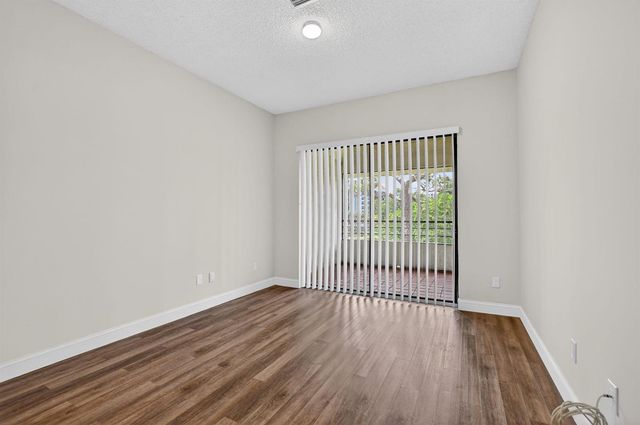 7472 La Paz Boulevard 304, Boca Raton, FL 33433