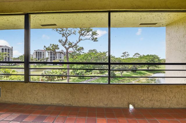 7472 La Paz Boulevard 304, Boca Raton, FL 33433