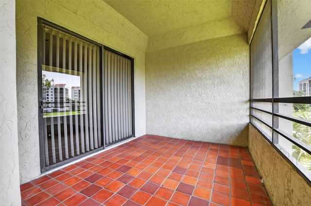 7472 La Paz Boulevard 304, Boca Raton, FL 33433