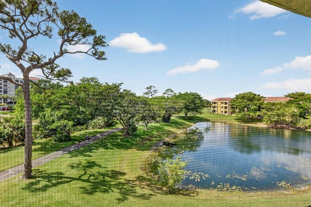 7472 La Paz Boulevard 304, Boca Raton, FL 33433