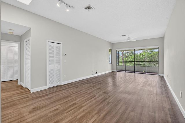 7472 La Paz Boulevard 304, Boca Raton, FL 33433