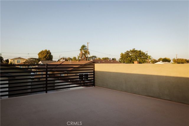 1558 W 214th Street, Torrance, CA 90501