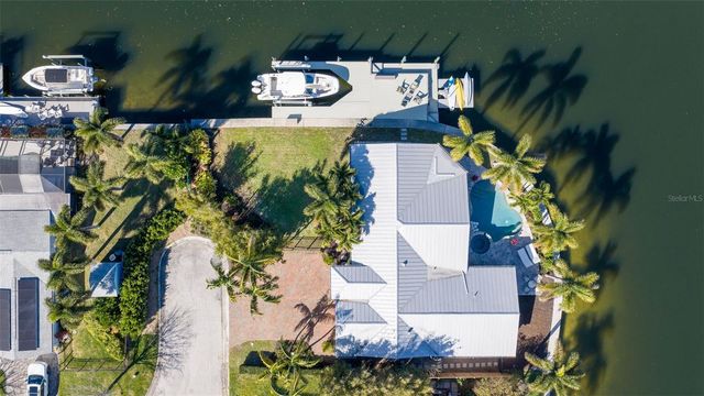 1481 49TH AVENUE NE, St Petersburg, FL 33703