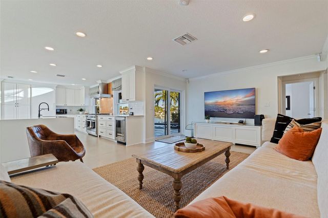 1481 49TH AVENUE NE, St Petersburg, FL 33703