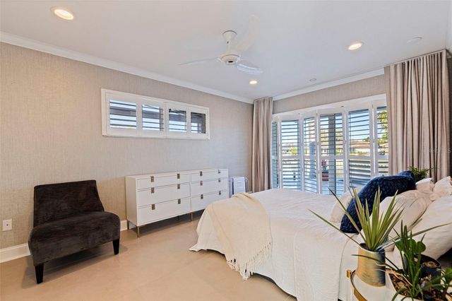 1481 49TH AVENUE NE, St Petersburg, FL 33703