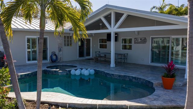 1481 49TH AVENUE NE, St Petersburg, FL 33703