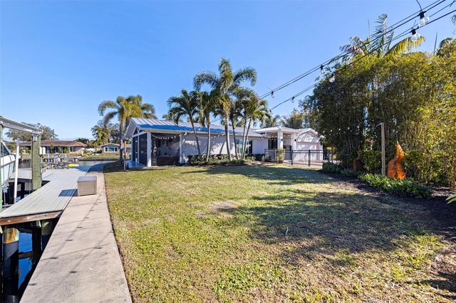 1481 49TH AVENUE NE, St Petersburg, FL 33703