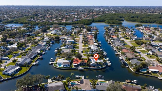 1481 49TH AVENUE NE, St Petersburg, FL 33703