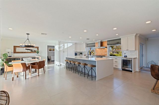 1481 49TH AVENUE NE, St Petersburg, FL 33703