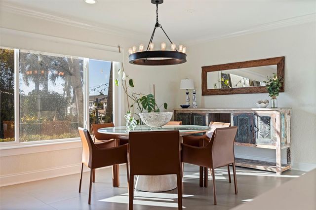 1481 49TH AVENUE NE, St Petersburg, FL 33703