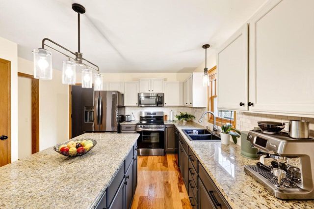 7126 Timberwood Drive, Madison, WI 53719