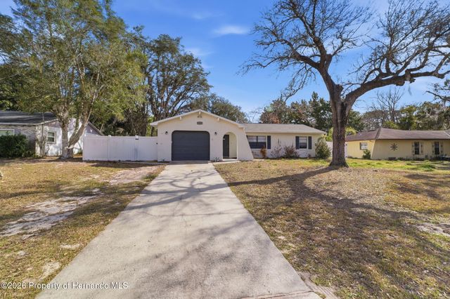 5236 Derby Avenue, Spring Hill, FL 34608