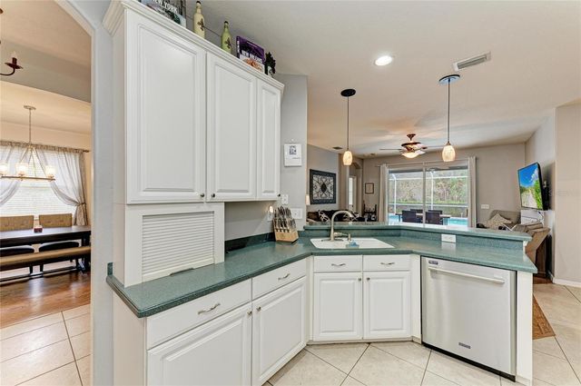 835 CEDARCREST COURT, Sarasota, FL 34232