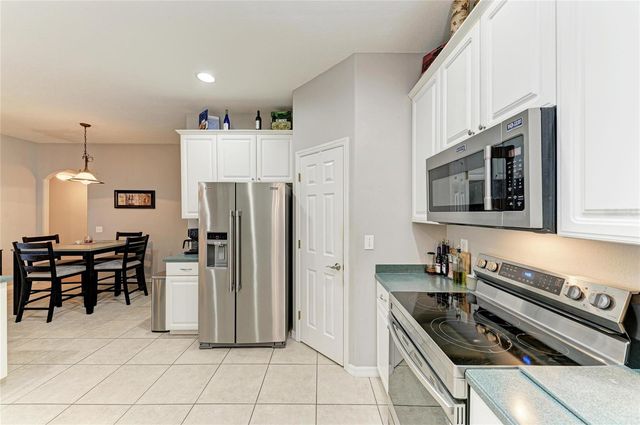 835 CEDARCREST COURT, Sarasota, FL 34232