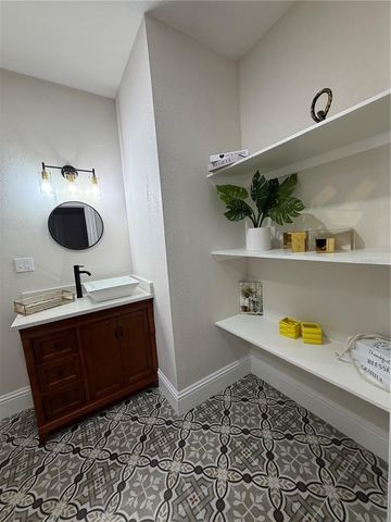 919 E 26TH AVENUE, Tampa, FL 33605