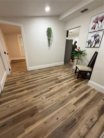 919 E 26TH AVENUE, Tampa, FL 33605