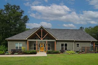 299 Savior Lane, Hamilton, GA 31811