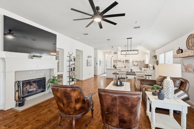 14720 Seventeen Lakes Boulevard, Fort Worth, TX 76262