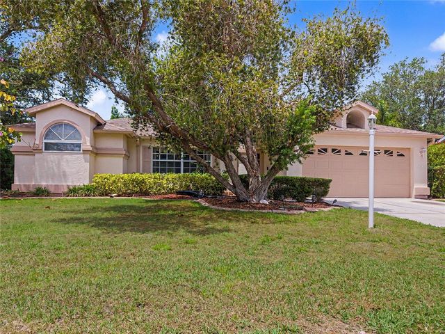 5657 29TH STREET CIRCLE E, Bradenton, FL 34203