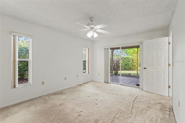 5657 29TH STREET CIRCLE E, Bradenton, FL 34203
